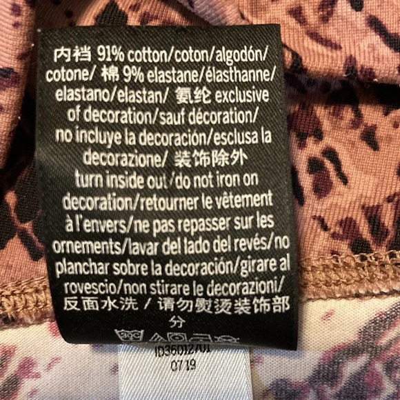 PINK Victoria’s Secret Ultimate V High Waist Snake Print Pocket Leggings… - Picture 11 of 15